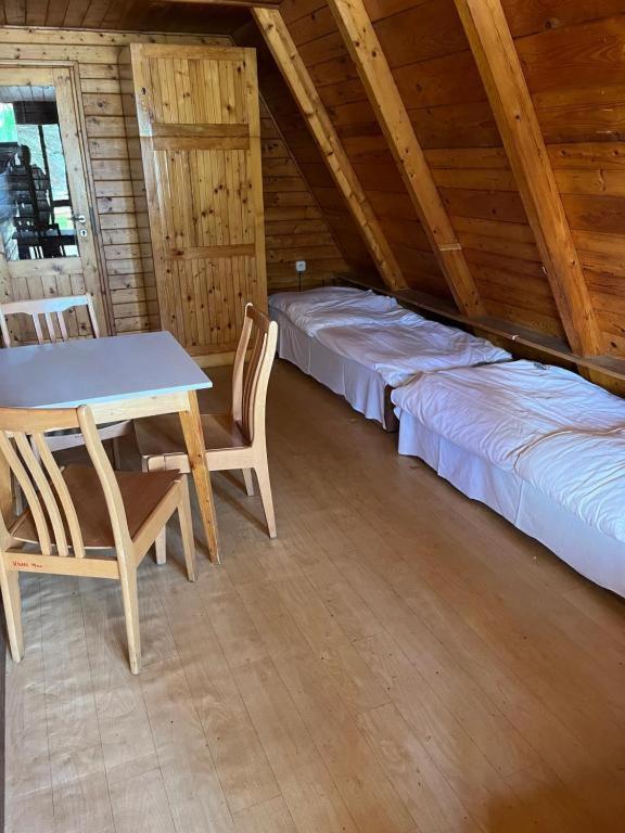 Sloneczna Osada Lodge *